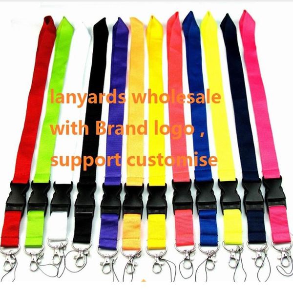 Sangles de téléphone portable Charms 100pcs Nouveau Design Lanyard Porte-clés détachable Badge ID Téléphone Caméra Sport Style pour Hommes Femmes 2022 Vente en gros Hot