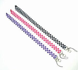 Mobiele telefoonbanden Charms Hot Black and White Grid Cartoon Lanyard ID Badge Holder Keys Nek -ID houders voor autokesleutelkaart Mobile 100pcs