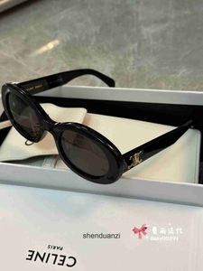 Lunettes de soleil de créateur haut de gamme pour noir et lunettes de soleil ovales Cat Eye Sunglasses Same Original 1: 1 avec un logo et une boîte réels