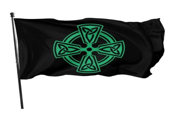 Celtic Cross Knot Irish Shield Warrior 3x5ft Flags 100d Polyester Banniners intérieur Outdoor Couleur de haute qualité avec deux laiton G1194978