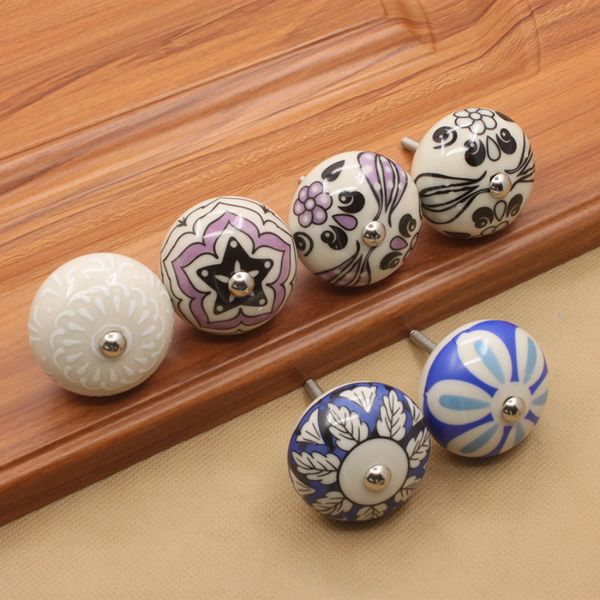 Boutons d'armoire à trou de fleur en céramique et gère une variété de motifs style pastoral toutes sortes d'armoires boutons de tiroir