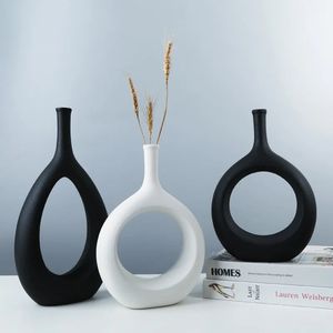 Vase creux en céramique Pot de fleur nordique Art moderne Pots de jardinière bureau salon bureau intérieur décoration de la maison accessoires 240306