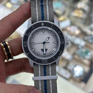 Keramische ronde wijzerplaat nylon band band herenhorloge militair leger datum quartz cadeau Leroy Omasz Culino Leroy Hombre Noordelijke IJszee Stille Indische Atlantische Oceaan horloges