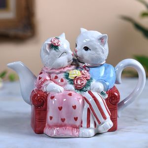 Sculpture en céramique couple de chats à chats caréside cafetière Valentin cadeaux présents cadeaux artisanat décoration porcelaine figurine 240507