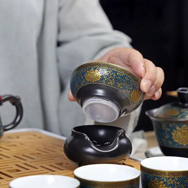 Infusores de té de cerámica Creative Tea Leaves Residuos Filtros Accesorios de té de té chinos embudo de filtro y stand set