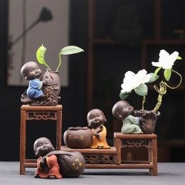 Thé en céramique ornements pour animaux de compagnie bouddha illuminé Statue Mini moine Figurines sable fin petits moines thé plateau d'ameublement pour animaux de compagnie 240110
