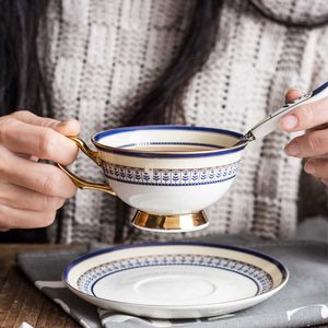 Keramische Water Mok Middag Saucer met Bone China Koffie Handgemaakte Gold Edge Tea Cup Servies Set