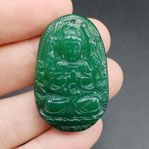 Pendentif certifié 100% naturel en agate calcédoine sculptée Guanyin Kwan-Yin God