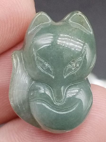 Certifié Birmanie 100% Naturel Type A Jade Jadéite Sculpté Renard Chanceux Pendentif