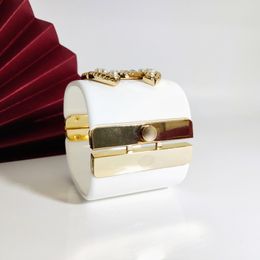CH bracelet Love bangl Convient au poignet de 15 à 17 cm pour bracelet de créateur femme Les détails officiels du bracelet réplique sont conformes aux cadeaux haut de gamme du produit authentique 001