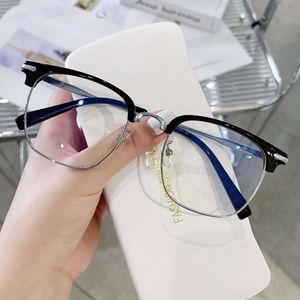 CH CROSS SUNGLASSES Frames Designer Chromes de luxe Femmes Business Business Metal Netacle Spectacle Frame Trendy Men's Heart Lunes 2024 Visk anti-bleu de haute qualité