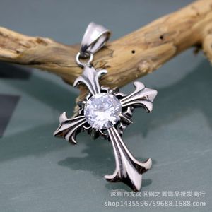 CH Designer Cross Pendant Necklace Chromes Fashion Sieraden Titanium stalen diamant ingelegde zirkon hart trui ketting minnaar cadeau luxe nieuw 2024 hk6x