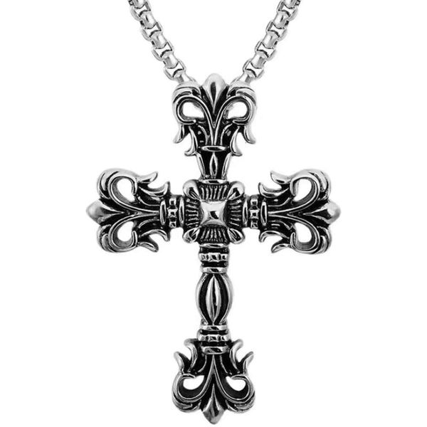 Chrome de collier de croix de créateur chromér