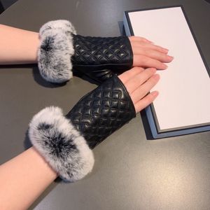 CH designer gants gant en cuir dames en peau de mouton fourrure de lapin mitaine d'hiver pour les femmes réplique officielle qualité compteur taille européenne qualité T0P 006