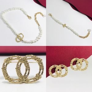 CH Parure de bijoux Boucle d'oreille Broche Collier Bracelet Haute Qualité 5A Marque de Luxe Laiton Plaqué Or Réplique Officielle Cadeau Exquis pour Petite Amie