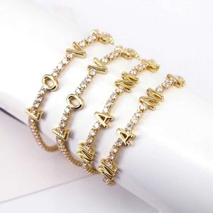 Chaîne 10 pièces LOVE MAMA Charm CZ Zircon Tennis Chaîne Bracelet pour Amant Maman Mode Coeur Bijoux Anniversaire Fête des Mères Cadeau Q240401