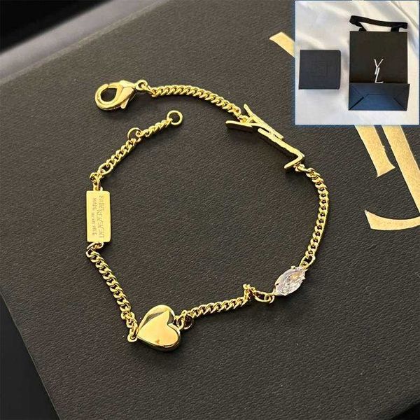 Chaîne Bracelet de chaîne plaqué or 18 carats Marque Designer Marque de luxe Bracelet Boîte d'emballage Boutique Diamant Lettre Bracelet Élégant Luxe Fille Couple Cadeau Bracelet
