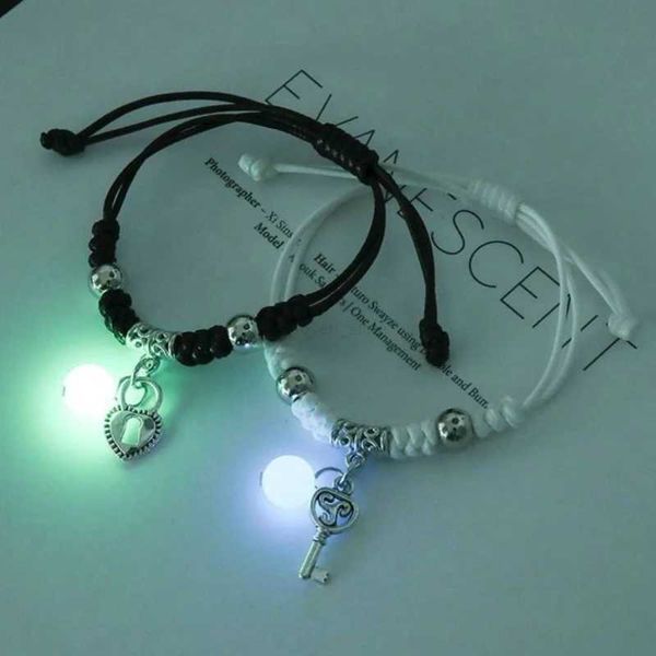 Cadena 2pcs pareja luminosa amante brazalete llave llave de la estrella estrella cross amenazos ajustables brazalete brazalete pulsador de joyas regalos