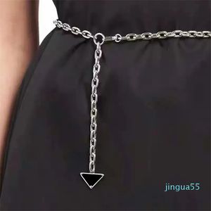 Ceinture de chaîne pour femmes ceintures de taille de créateurs liens les dames accessoires habillés chaînes argentées