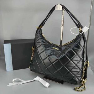 Chain Factory Dameswinkels Verkoop Lingge Are Bags 95% 2024 Korting Mode Veelzijdig Opruiming Schouder Herfst en Winter Textuur Crossbody