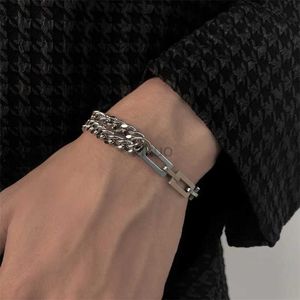 Modieuze Europese gelamineerde roestvrijstalen Cubaanse kettingarmband voor heren Niet-vervagende asymmetrische vierkante kettingarmband voor herensieraden DS-01 24325