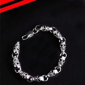 Chaîne Bracelet de crâne de style gothique adapté à la personnalité masculine dominatrice Rock and Roll fête Halloween Punk Jewelry Gift Y240420