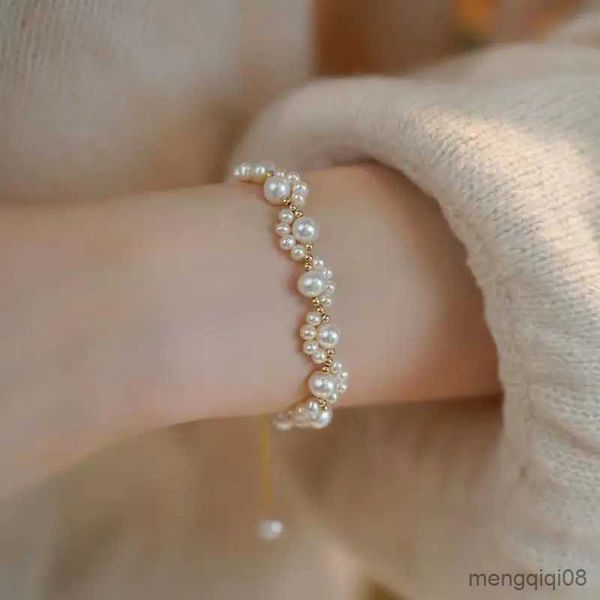 Bracelet en forme de petit chat japonais pour femmes et filles, chaîne en Imitation de perles, bijoux de styliste, cadeau de fête, R231025
