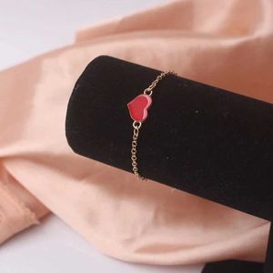 Ketting Koreaanse hartvorm Charms armbanden voor vrouwen 2024 mode -email Oil Love Peach Bracelet Bangles sieradenfeest bruiloft