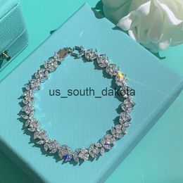 Chaîne Luxurys Designers Bracelets pour femmes Bracelet de charme Trendy élégant simple chaîne de perles géométrique fête bijoux cadeau en gros cadeau d'anniversaire sympa x0909
