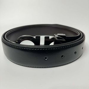 Chaîne hommes concepteur Cintura ceintures Ceinture Ceinture de haute qualité en cuir lisse Ceinture ceintures pour S