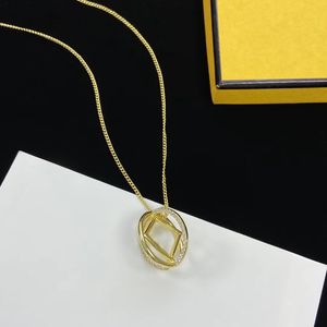 ketting kettingen designer ketting voor vrouwen roestvrij staal vergulde gouden letter f lock hanger kwasten ketting ingelegde kristallen parelkettingen meisje sieraden cadeau