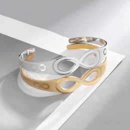 Chaîne en acier inoxydable simple boucle infinie Figure huit bracelet adapté aux hommes et aux femmes bracelet couple couple de mode bijoux de mode Y240420