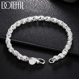 Chaîne Bracelet en vente en gros de couleur Silver Femme Hommes Lady Noble Nice Nice Charm Bijoux Bijoux de mariage Y240420