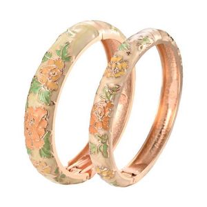 Chaîne Bijoux pour femmes Bracelet couronne classique Ensemble beau bracelet mère et fille livré avec des bijoux accessoires de mode Q240401