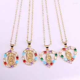 Chaînes 10pcs ovale / forme de coeur CZ Religion Charme Pendentif Coloré Cubique Zircone Micro Pave Collier