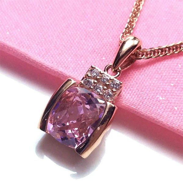 Chaînes 14K Rose Gold Romantique Collier de pierres précieuses roses pour femme exquise lumière de luxe cristal dîner fête 585 bijoux violets