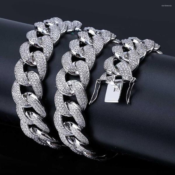 Cadenas de 18 mm de ancho grande con piedra de circonia cúbica pavimentada hacia fuera Iced Out Bling Curb cubano redondo Collares de cadena de eslabones de Miami para hombres Joyería de rapero de Hip Hop