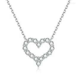 Chaînes 1CT Moissanite Heart Collier pour femmes 925 Argent 18K Plaqué Or Platine Simulé Diamant Pendentif Cadeau d'anniversaire