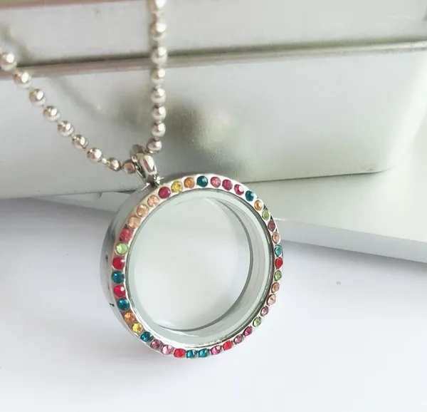 Chaînes 1PC Coloré Strass Rond Verre Flottant Médaillon Collier Argent Pull Fit Charms