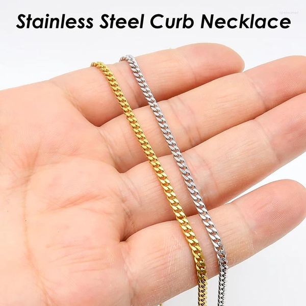 Chaînes 20 pièces en acier inoxydable Collier de chaîne de chaîne dorée Couleur de 1,5 mm 2 mm Cuban Lien pour les femmes ou les hommes