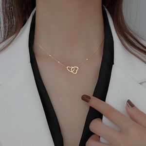 Chaînes 2021 925 Sterling Silver Heart-to-heart Necklace Simple Niche Clavicle Chain Pendant Shiny Love Zircon