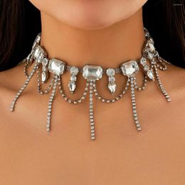 Ketten 2023 Übertriebene geometrische Strass Quaste Link Choker Halskette für Frauen Elegante kurze Schlüsselbeinkette Y2K Mi Zubehör