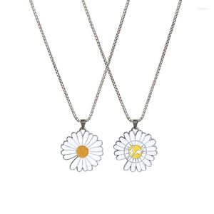 Chaînes 2023 GD Même Petite Marguerite Collier Rue Hip Hop Rap Personnalisé Pendentif Décoration