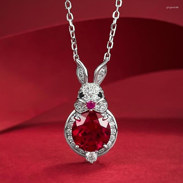 Chaînes 2023 saisonnier Original pendentif 8.0mm Pigeon sang rouge haute teneur en carbone diamant collier complet femme