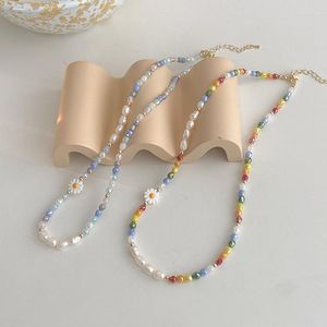 Chaînes 2023 été coloré marguerite fleur collier de perles pour les femmes Imitation perle acrylique perles chaîne collier bijoux cadeaux