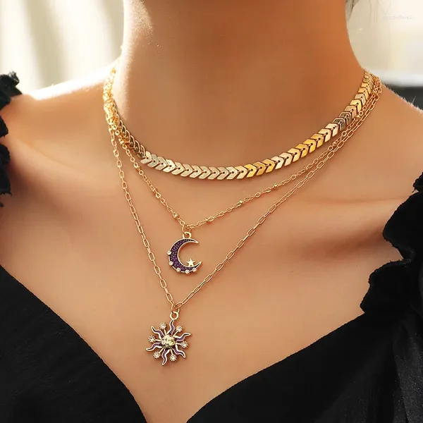 Chaînes 2023 Gros 3pcs / Set Bohemian Sun Zircon Lune Feuille Métal Pendentif Mixte Collier Femmes Simple Personnalité Bijoux Quotidiens