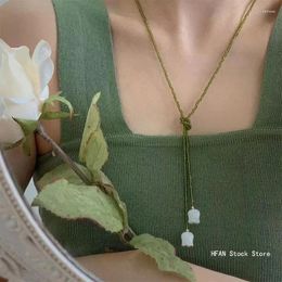Chaines 2024 Vintage Green Crystal Long Pull Collier Summer White Tulip Flower Wedding esthétique Bijoux en gros en gros