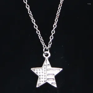 Chaînes 20pcs Collier de mode 23x20mm USA Drapeau Star Pendentifs Court Long Femmes Hommes Colar Cadeau Bijoux Ras du Cou