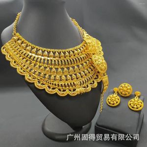 Chaînes 24k plaquées à l'or dubaï bijoux de mariée Ensemble de boucles de bracelet africain Boucles d'oreilles alliage