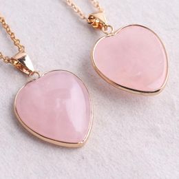 Chaînes 25 mm en forme de coeur en forme naturelle rose rose quartz rose cristal pendant Collier charms bijoux pour femmes cadeaux d'amour chanceux